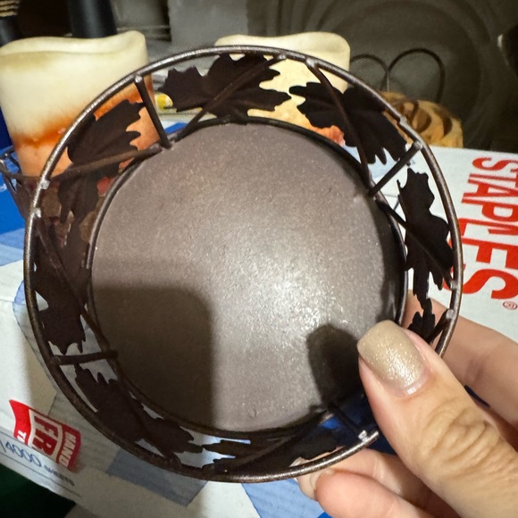 Vtg pier 1 scroll leaf candle holders with 2 battery operated candles / fall - Picture 8 of 10